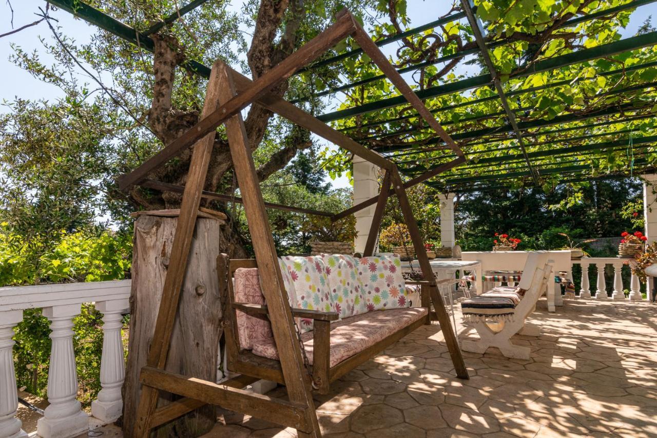 Dopia's Garden Apartment *